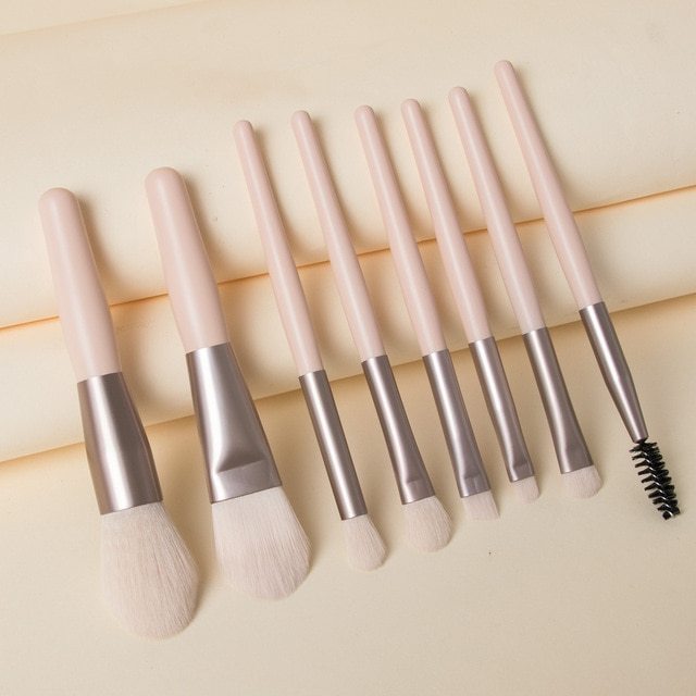 Travel Portable 8 Mini Makeup Brush Beauty Set