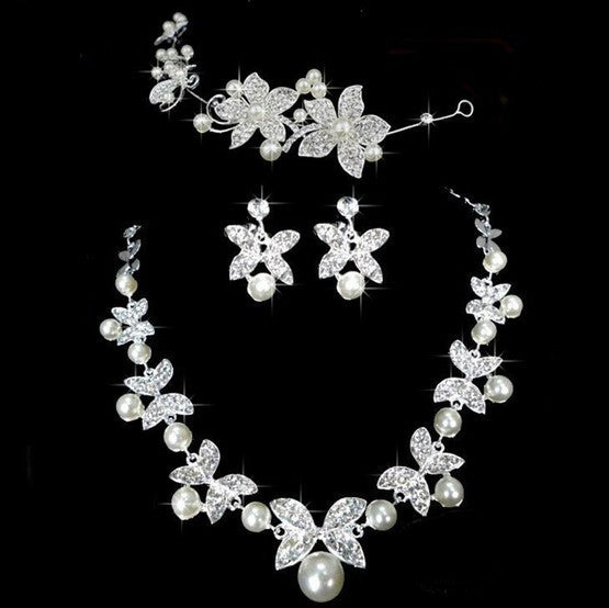 Ethereal Butterfly Bridal Jewelry Set – Pearl Chain Elegance | 3-Piece Brida