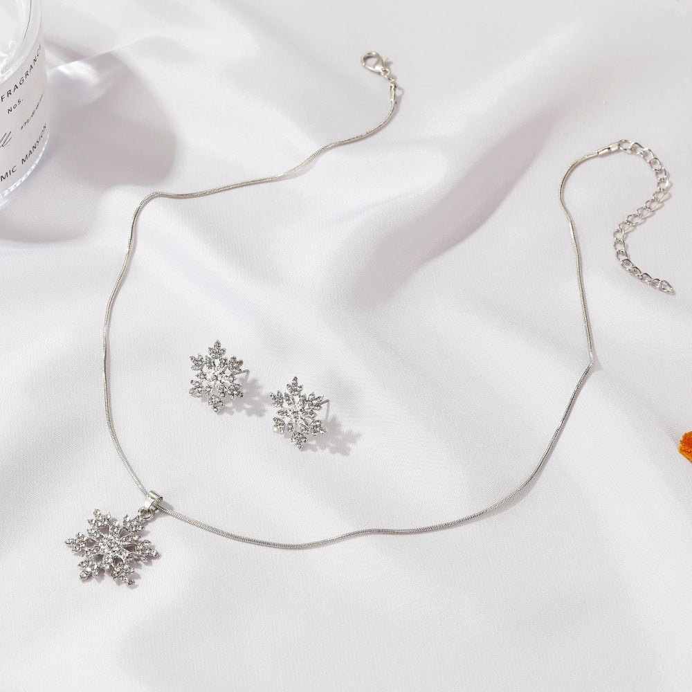 3pcs Snowflake Necklace Set With Rhinestones Earrings And Clavicle Chain