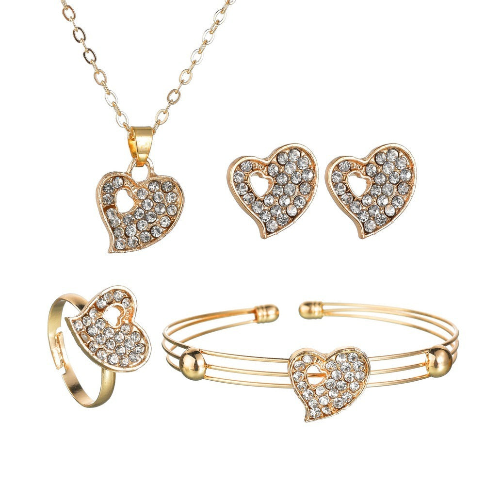 Love Jewelry Set – Elegant Heart-Shaped Pendant and Earrings Set